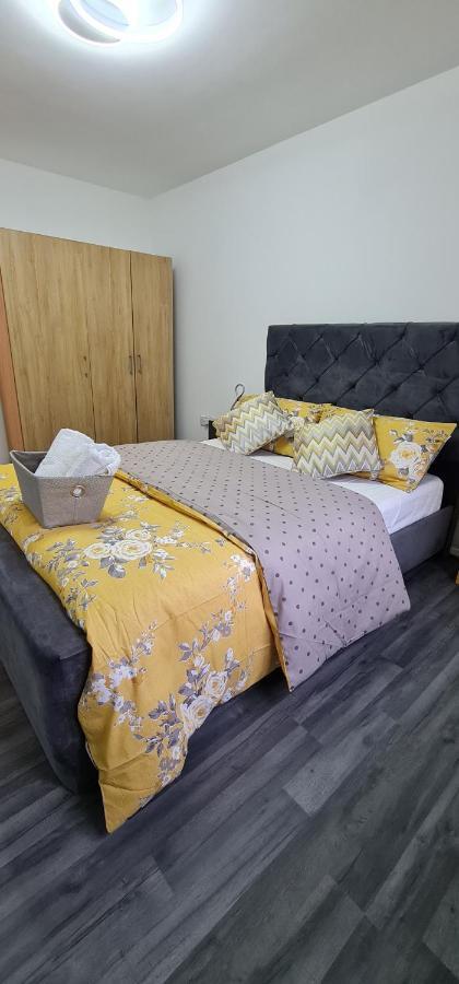 1 Bedroom Service Apartment With Netflix Уэст-Таррок Экстерьер фото