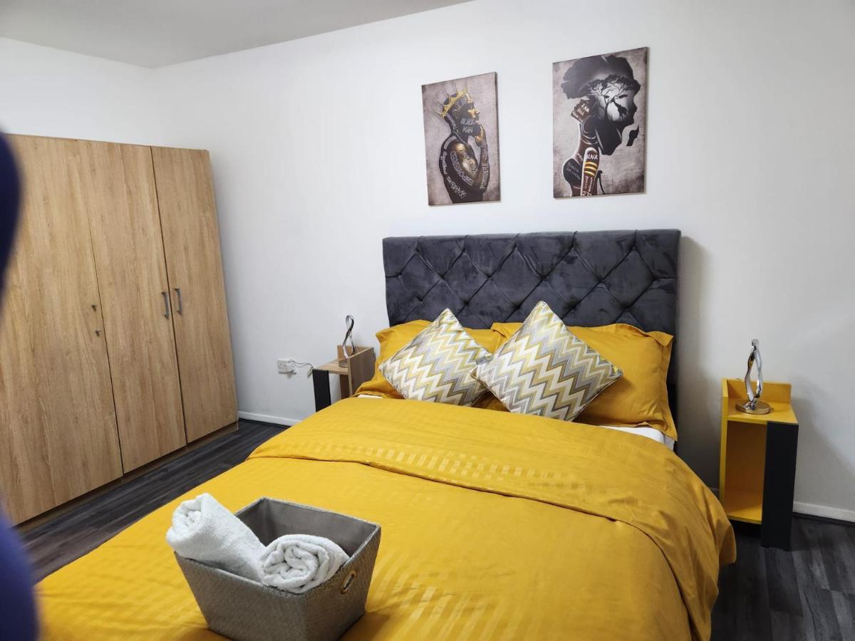 1 Bedroom Service Apartment With Netflix Уэст-Таррок Экстерьер фото