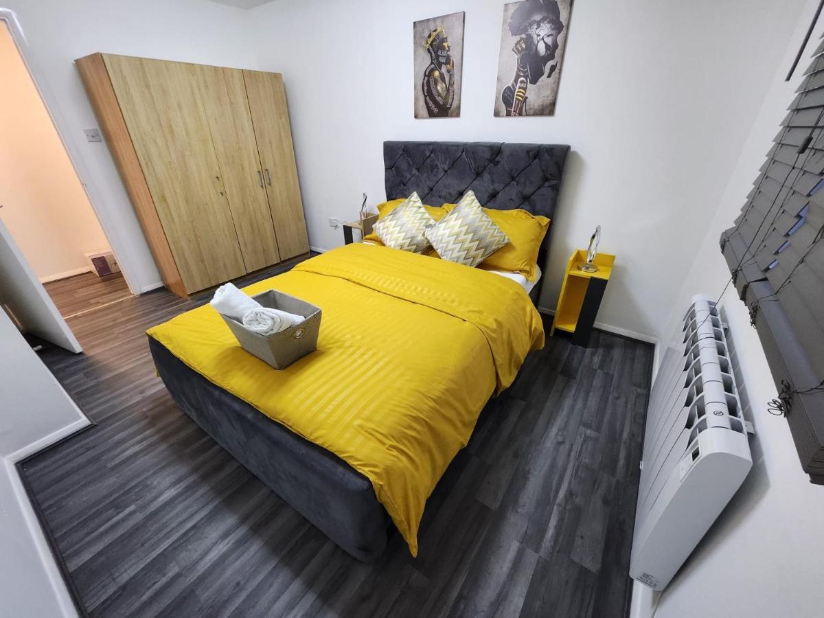 1 Bedroom Service Apartment With Netflix Уэст-Таррок Экстерьер фото